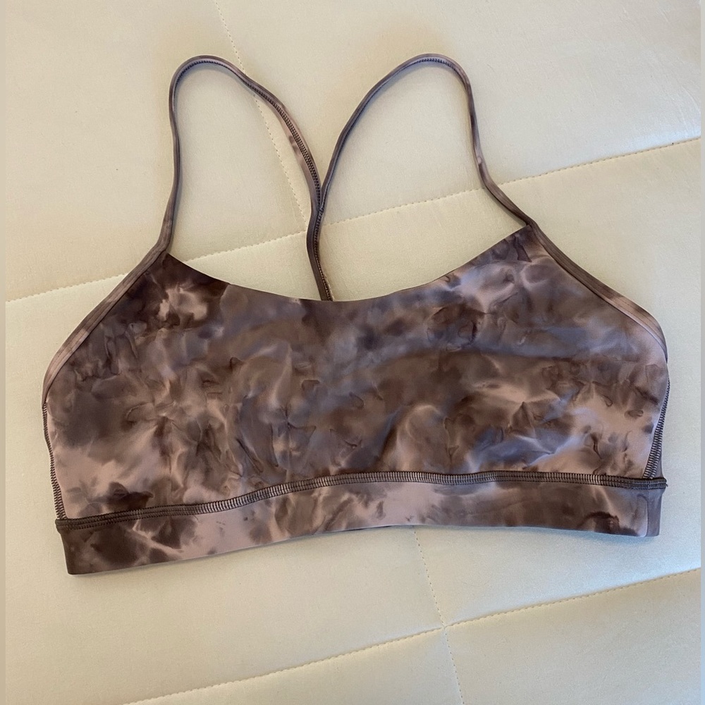 Lululemon Flow Y Nulu Bra